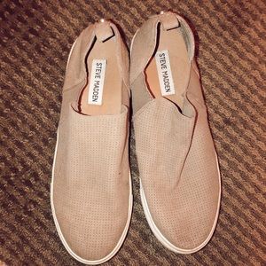 Steve Madden slip on sneakers